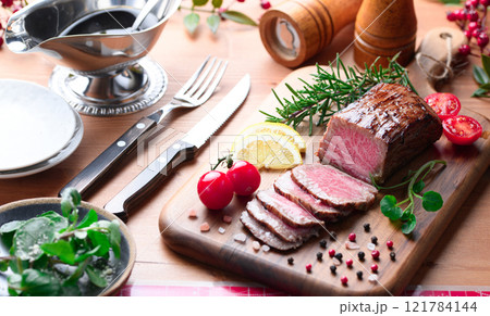 ローストビーフ ローストビーフ 121784144