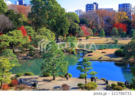 【東京都】六義園の紅葉 【東京都】六義園の紅葉 121786731