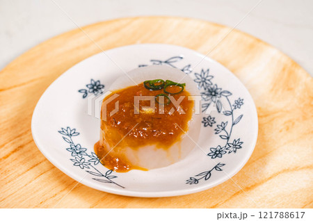 味噌だれをのせた風呂吹き大根 121788617