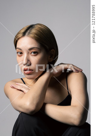 女性 美容 スキンケア 化粧イメージ 女性 美容 スキンケア 化粧イメージ 121788995