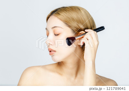 女性 美容 スキンケア 化粧イメージ 女性 美容 スキンケア 化粧イメージ 121789041