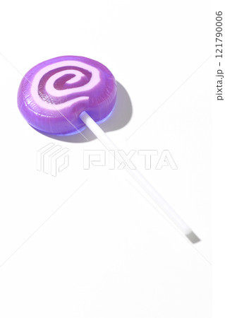 ペロペロキャンディを白背景で撮影 ペロペロキャンディを白背景で撮影 121790006