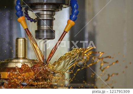 The CNC milling machine cutting the shell mold parts with oil coolant method. The CNC milling machine cutting the shell mold parts with oil coolant method. 121791309