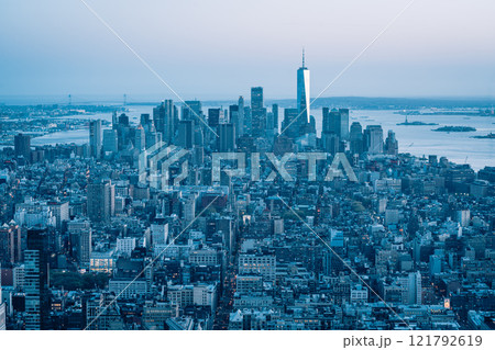 Aerial view of New York City skyline 121792619