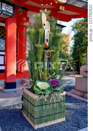 長興寺住吉神社の門松のお飾り 121792922