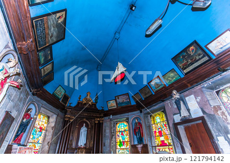 interiors of notre dame de grace, Honfleur, normandy, france 121794142