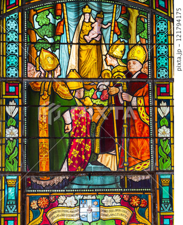 windows of notre dame de grace, Honfleur, normandy, france 121794175