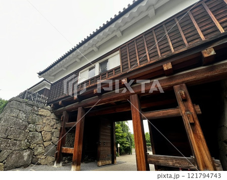 上田城の復元門 上田城の復元門 121794743