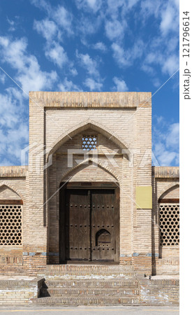 Facade of Fathullojon Caravansaray, architectural monument 121796614
