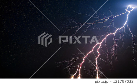 カミナリ 雷 稲妻 イナズマ カミナリ 雷 稲妻 イナズマ 121797032