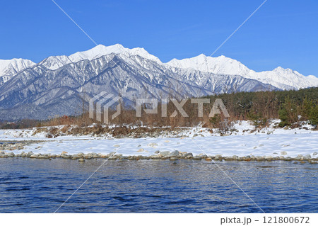 信濃大町山岳展望 冬の北アルプス後立山連峰 信濃大町山岳展望 冬の北アルプス後立山連峰 121800672