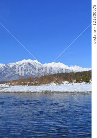 信濃大町山岳展望 冬の北アルプス後立山連峰 信濃大町山岳展望 冬の北アルプス後立山連峰 121800678