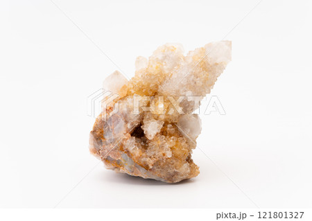 細かい結晶のカクタスクォーツ （サボテン水晶） 121801327