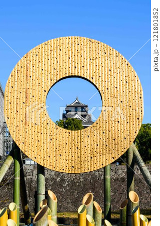 もっと知る(見学通路)から観える熊本城(秋景色)お城まつり(秋のくまもとお城まつり)(竹あかり) もっと知る(見学通路)から観える熊本城(秋景色)お城まつり(秋のくまもとお城まつり)(竹あかり) 121801852