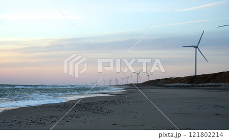 夕暮れの浜岡砂丘 夕暮れの浜岡砂丘 121802214