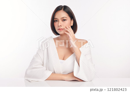 Beautiful young asian woman with clean fresh skin on white background, Face care, Facial treatment, Cosmetology, beauty and spa, Asian women portrait. 121802423