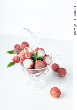 Lychee, concept of fresh and ripe exotic food 121802619