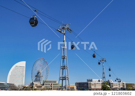 横浜みなとみらい　桜木町駅と運河パーク駅を結ぶ　横浜エアキャビン 121803602