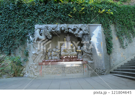 江の島 江の島神社弁財天 童子像 江の島 江の島神社弁財天 童子像 121804645