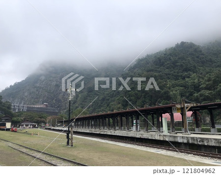 台湾台中のローカル鉄道集集線車埕駅 台湾台中のローカル鉄道集集線車埕駅 121804962