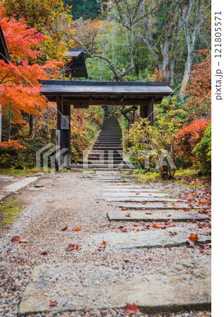 定勝寺の紅葉【木曽郡大桑村】 121805571