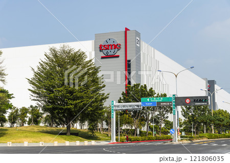 Taiwan Semiconductor Manufacturing Company (TSMC) plant in Tainan Science Park, Taiwan, TSMC is the world's largest dedicated independent semiconductor foundry. Taiwan Semiconductor Manufacturing Company (TSMC) plant in Tainan Science Park, Taiwan, TSMC is the world's largest dedicated independent semiconductor foundry. 121806035
