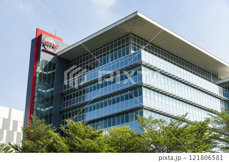 Taiwan Semiconductor Manufacturing Company (TSMC) plant in Tainan Science Park, Taiwan, TSMC is the world's largest dedicated independent semiconductor foundry. 121806581