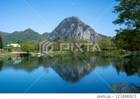 高浪の池と明星山 高浪の池と明星山 121806923