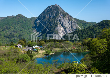 高浪の池と明星山 高浪の池と明星山 121806925