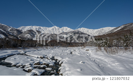 雪の北アルプス 白馬三山 長野県白馬村 雪の北アルプス 白馬三山 長野県白馬村 121807032