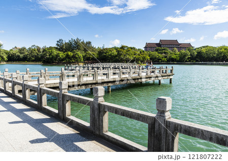 View of the Nine-cornered Bridge in Chenghcing Lake Scenic Area in Kaohsiung, Taiwan. 121807222