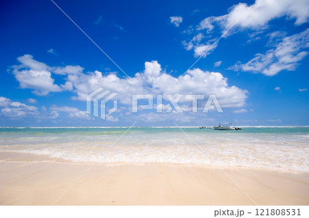Beach Beach 121808531