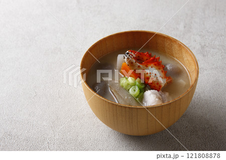 花咲蟹のてっぽう汁 味噌仕立て 花咲蟹のてっぽう汁 味噌仕立て 121808878