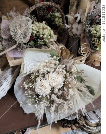 ドライフラワー花束スワッグ 121811338