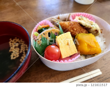 お惣菜屋ののり弁当 お惣菜屋ののり弁当 121811517
