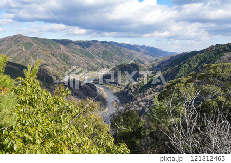 笠置寺（京都府）修行場巡り　平等石からの眺望 121812463