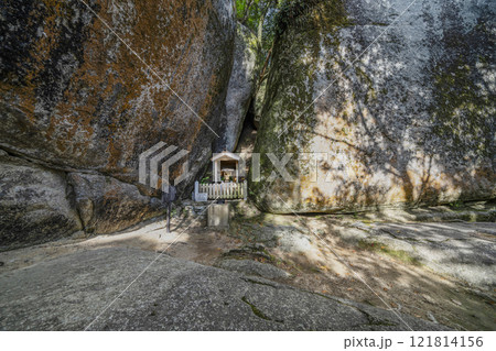 笠置寺（京都府）修行場巡り　千手窟龍神社 121814156
