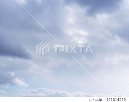 1月の空の白い雲113 121814956
