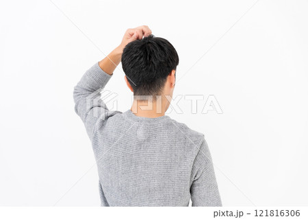 メンズビューティー　ヘアケア　後ろ姿 121816306