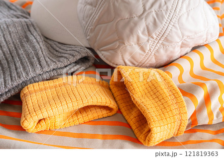 プルオーバーと帽子　 121819363