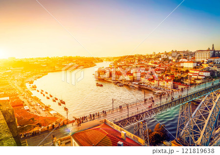 historic town of Porto, Portugal 121819638