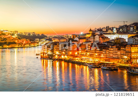 historic town of Porto, Portugal 121819651