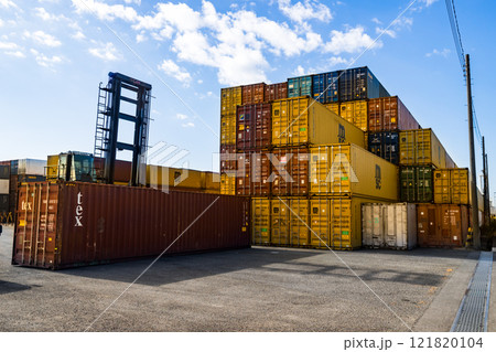 横浜市本牧ふ頭コンテナヤード 121820104