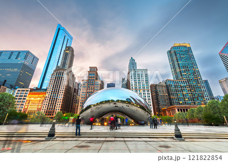 Cloud Gate in Millennium Park 121822854