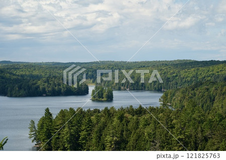 Track&Tower Trail Lookoutからの眺め Track&Tower Trail Lookoutからの眺め 121825763