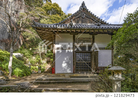 笠置寺(京都府)修行場巡り 正月堂 笠置寺(京都府)修行場巡り 正月堂 121829473