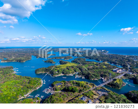 志摩丸山橋と英虞湾（三重県志摩市） 121830273