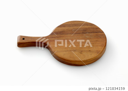 木製のカッティングボード 木製のカッティングボード 121834159