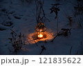 雪の中のキャンドルランタン-03 121835622