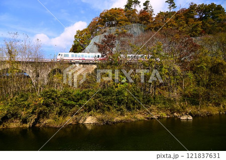 JR釜石線(銀河ドリームライン釜石線) 達曾部川橋梁 JR釜石線(銀河ドリームライン釜石線) 達曾部川橋梁 121837631